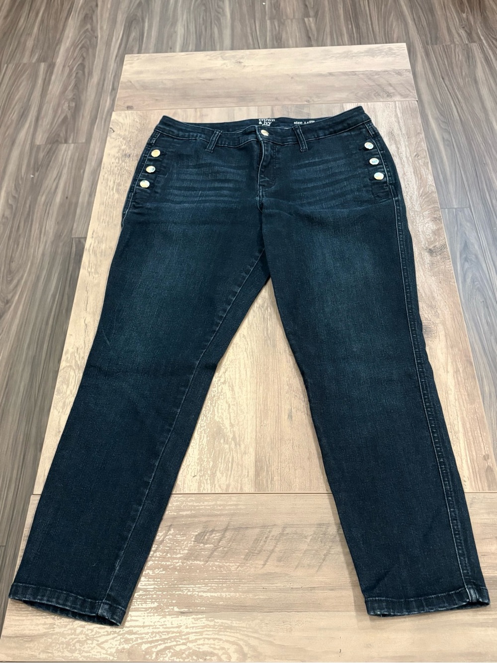 Crown & Ivy Dark Wash Embellished Metallic Button Skinny Jeans Size Petite 14 - Picture 3 of 14